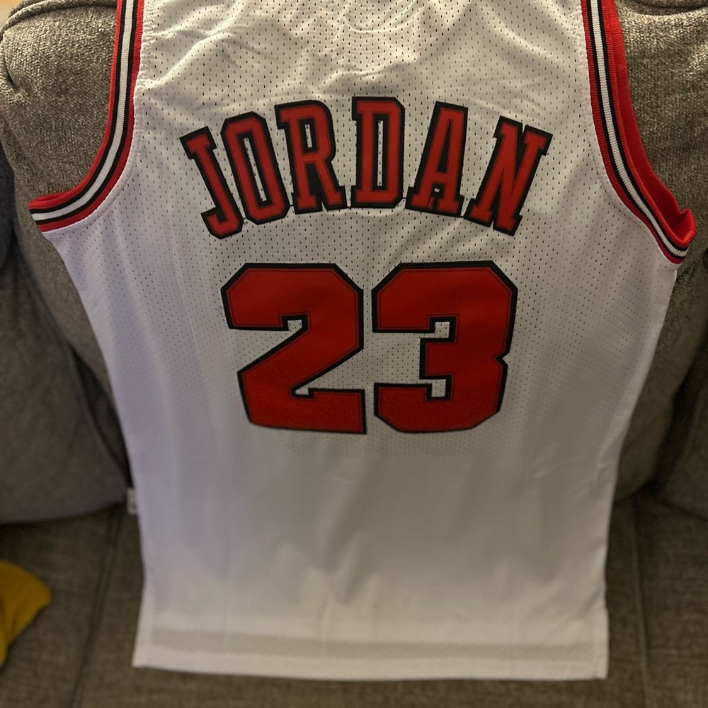 Mitchell & Ness - Picture 2 of 3
